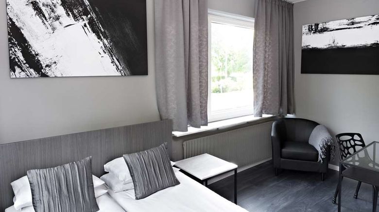 <b>Sure Hotel by Best Western Allen Room</b>. Images powered by <a href="https://iceportal.shijigroup.com/" title="IcePortal" target="_blank">IcePortal</a>.
