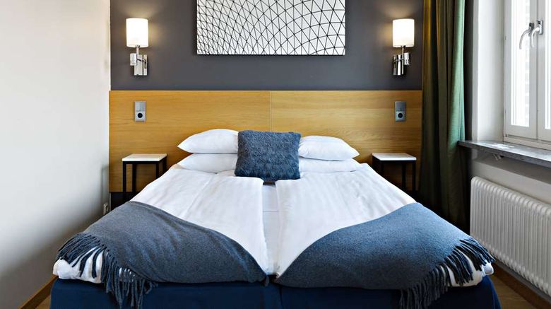 <b>Sure Hotel by Best Western Allen Room</b>. Images powered by <a href="https://iceportal.shijigroup.com/" title="IcePortal" target="_blank">IcePortal</a>.
