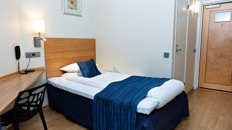 <b>Sure Hotel by Best Western Center Room</b>. Images powered by <a href="https://iceportal.shijigroup.com/" title="IcePortal" target="_blank">IcePortal</a>.