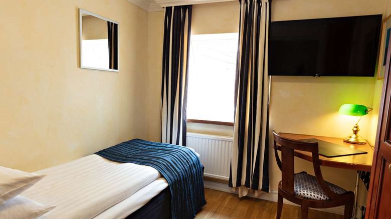 <b>Sure Hotel by Best Western Center Room</b>. Images powered by <a href="https://iceportal.shijigroup.com/" title="IcePortal" target="_blank">IcePortal</a>.