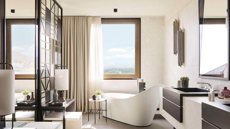 <b>Grand Hyatt Barcelona Room</b>. Images powered by <a href=https://www.travelagewest.com/Hotels/Barcelona/