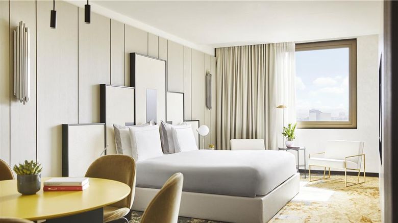 <b>Grand Hyatt Barcelona Suite</b>. Images powered by <a href=https://www.travelagewest.com/Hotels/Barcelona/