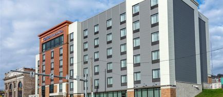 Comfort Inn and Suites Exterior