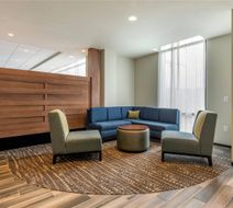 Comfort Inn and Suites Lobby