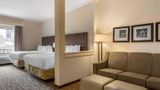 <b>Comfort Inn & Suites Pittsburgh Northshore Suite</b>. Images powered by <a href="https://iceportal.shijigroup.com/" title="IcePortal" target="_blank">IcePortal</a>.