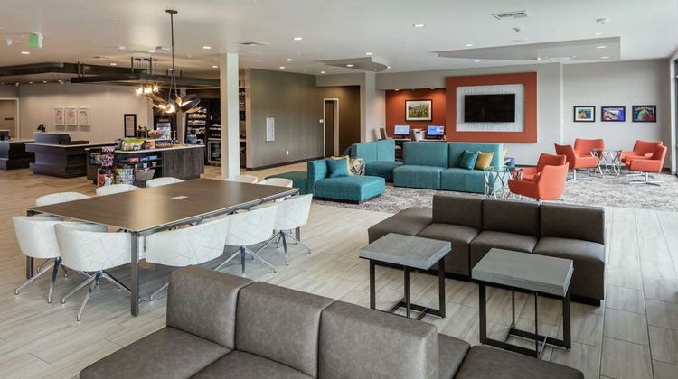 Hilton Garden Inn Wenatchee Lobby