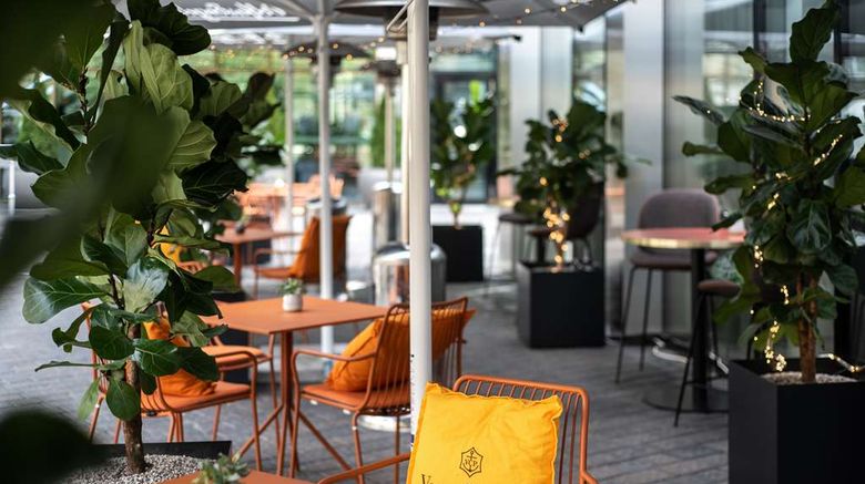<b>Hilton Garden Inn Vilnius City Centre Lobby</b>. Images powered by <a href="https://iceportal.shijigroup.com/" title="IcePortal" target="_blank">IcePortal</a>.