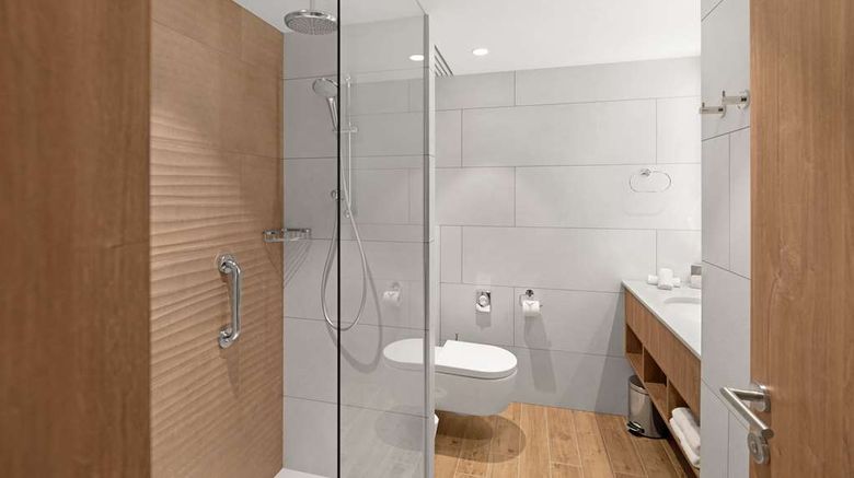 <b>Hilton Garden Inn Vilnius City Centre Room</b>. Images powered by <a href="https://iceportal.shijigroup.com/" title="IcePortal" target="_blank">IcePortal</a>.