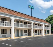 Quality Inn McDonough Exterior