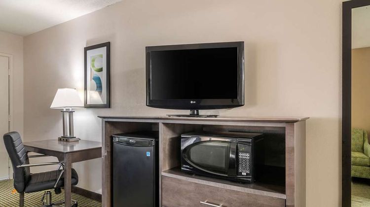 Quality Inn McDonough Room