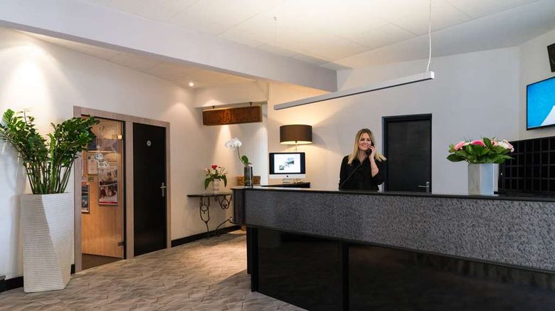 <b>Hotel The Originals Le Neptune Lobby</b>. Images powered by <a href="https://iceportal.shijigroup.com/" title="IcePortal" target="_blank">IcePortal</a>.