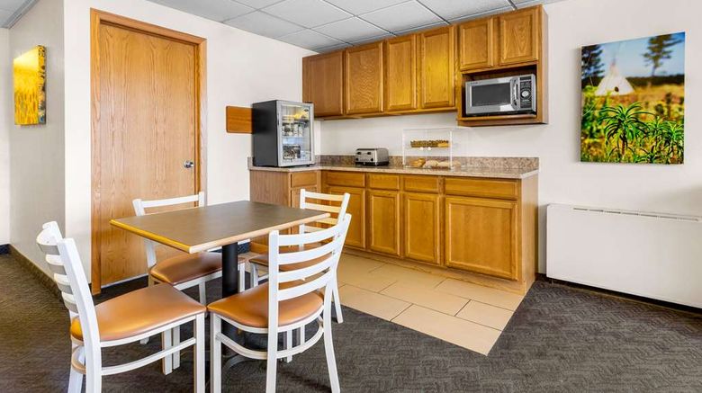 <b>Best Western Lee's Motor Inn Restaurant</b>. Images powered by <a href="https://iceportal.shijigroup.com/" title="IcePortal" target="_blank">IcePortal</a>.