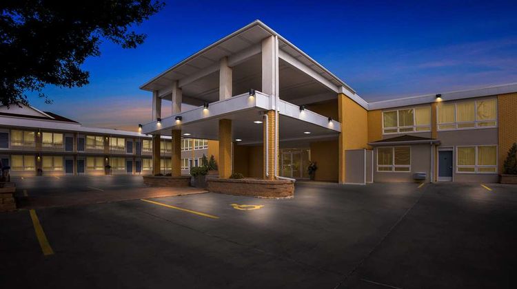 Best Western Lee's Motor Inn Exterior
