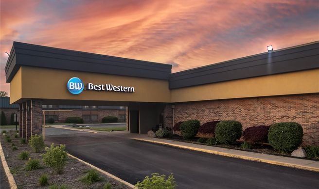 Best Western Woodhaven Inn Exterior