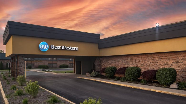 Best Western Woodhaven Inn Exterior. Images powered by <a href="https://iceportal.shijigroup.com" target="_blank" rel="noopener">Ice Portal</a>.