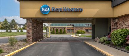 Best Western Woodhaven Inn Exterior