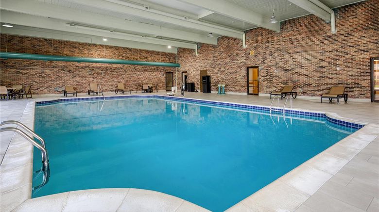 <b>Best Western Woodhaven Inn Pool</b>. Images powered by <a href="https://iceportal.shijigroup.com/" title="IcePortal" target="_blank">IcePortal</a>.