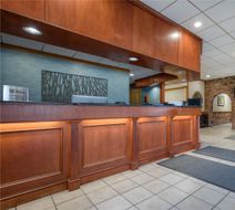 Best Western Woodhaven Inn Lobby