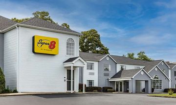 Super 8 by Wyndham Pensacola