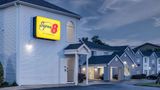 Super 8 by Wyndham Pensacola Exterior