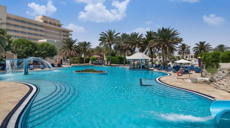<b>Radisson Blu Hotel & Resort Al Ain Pool</b>. Images powered by <a href="https://iceportal.shijigroup.com/" title="IcePortal" target="_blank">IcePortal</a>.