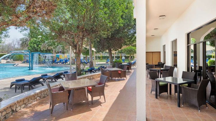 Radisson Blu Hotel & Resort Al Ain Restaurant