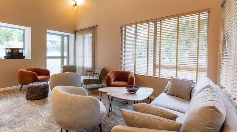 <b>Best Western Hotel & Spa Coeur De Cassis Meeting</b>. Images powered by <a href="https://iceportal.shijigroup.com/" title="IcePortal" target="_blank">IcePortal</a>.