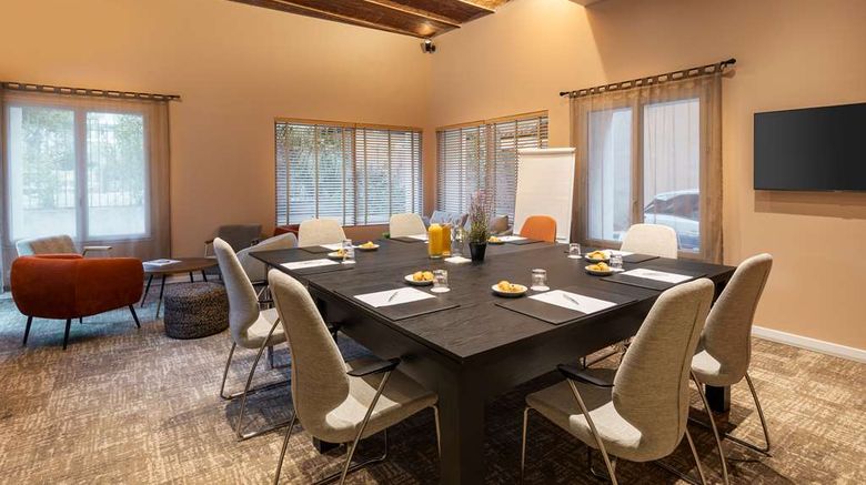 <b>Best Western Hotel & Spa Coeur De Cassis Meeting</b>. Images powered by <a href="https://iceportal.shijigroup.com/" title="IcePortal" target="_blank">IcePortal</a>.