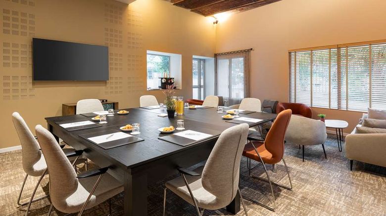 <b>Best Western Hotel & Spa Coeur De Cassis Meeting</b>. Images powered by <a href="https://iceportal.shijigroup.com/" title="IcePortal" target="_blank">IcePortal</a>.