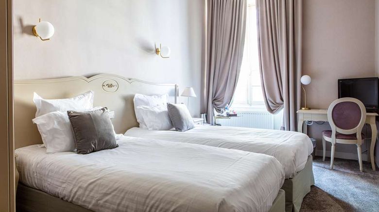 <b>Hotel Le Maxime Room</b>. Images powered by <a href="https://iceportal.shijigroup.com/" title="IcePortal" target="_blank">IcePortal</a>.