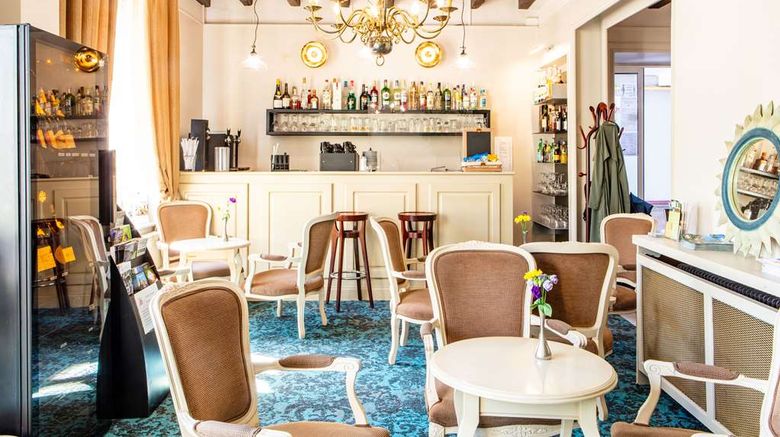 <b>Hotel Le Maxime Restaurant</b>. Images powered by <a href="https://iceportal.shijigroup.com/" title="IcePortal" target="_blank">IcePortal</a>.