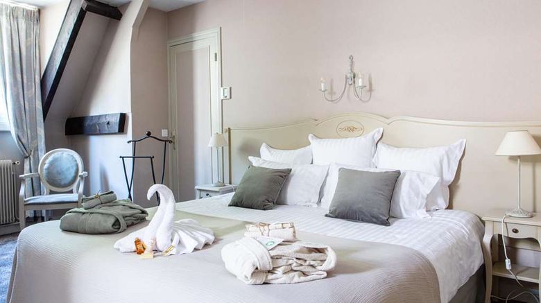 <b>Hotel Le Maxime Suite</b>. Images powered by <a href="https://iceportal.shijigroup.com/" title="IcePortal" target="_blank">IcePortal</a>.