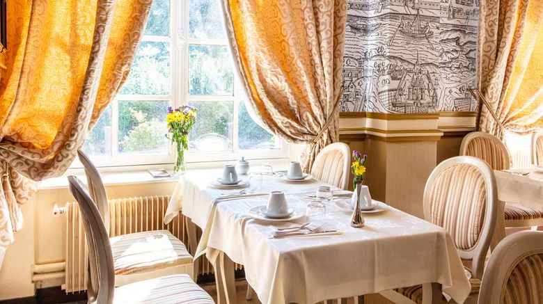 <b>Hotel Le Maxime Restaurant</b>. Images powered by <a href="https://iceportal.shijigroup.com/" title="IcePortal" target="_blank">IcePortal</a>.