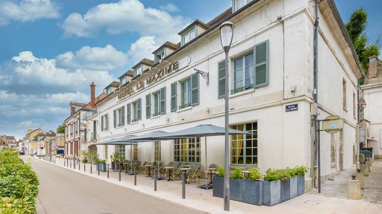 Hotel Le Maxime Exterior. Images powered by <a href="https://iceportal.shijigroup.com" target="_blank" rel="noopener">Ice Portal</a>.