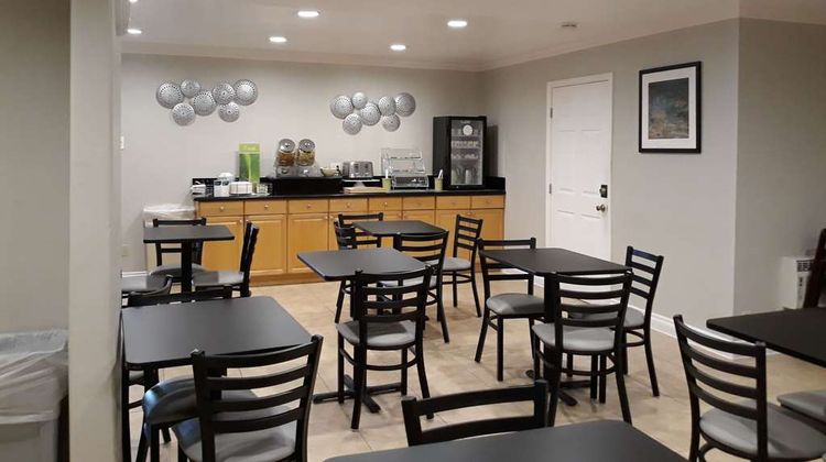 Quality Inn & Suites El Cajon Restaurant