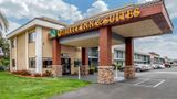 <b>Quality Inn & Suites El Cajon Exterior</b>. Images powered by <a href="https://iceportal.shijigroup.com/" title="IcePortal" target="_blank">IcePortal</a>.