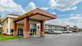 <b>Quality Inn & Suites El Cajon Exterior</b>. Images powered by <a href="https://iceportal.shijigroup.com/" title="IcePortal" target="_blank">IcePortal</a>.