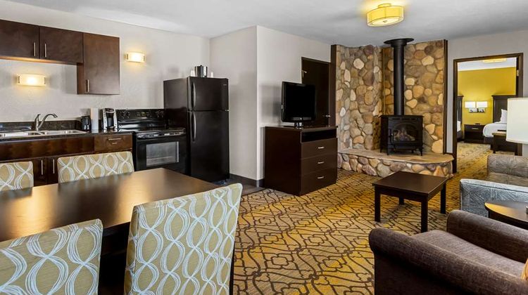 Best Western of Harbor Springs Suite