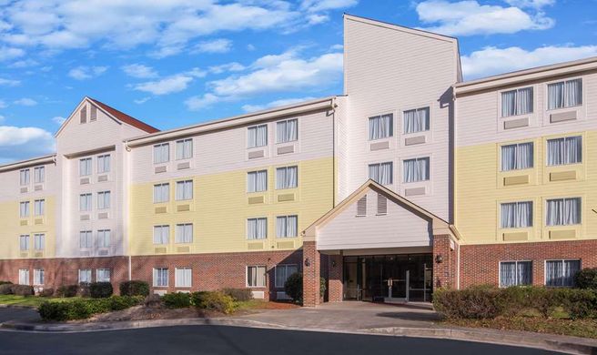 Days Inn by Wyndham Macon I75 Exterior