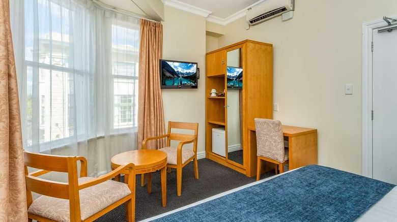 <b>Ramada By Wyndham Hamilton City Center Room</b>. Images powered by <a href="https://iceportal.shijigroup.com/" title="IcePortal" target="_blank">IcePortal</a>.