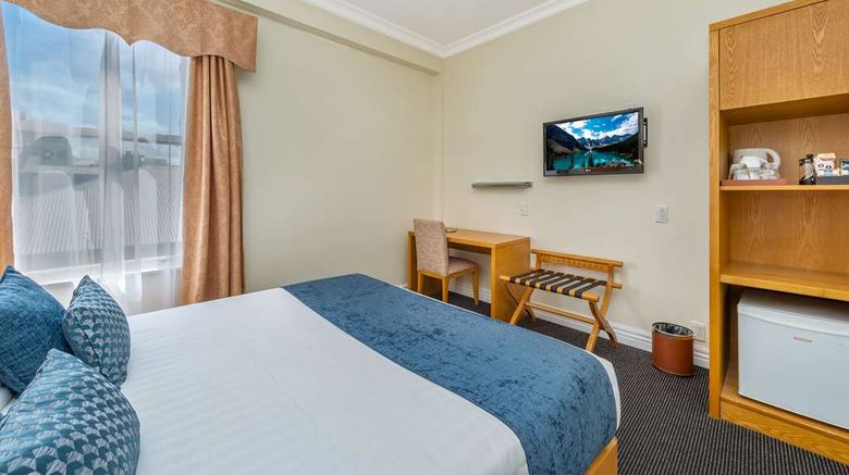 <b>Ramada By Wyndham Hamilton City Center Room</b>. Images powered by <a href="https://iceportal.shijigroup.com/" title="IcePortal" target="_blank">IcePortal</a>.