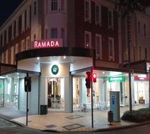 Ramada By Wyndham Hamilton City Center Exterior