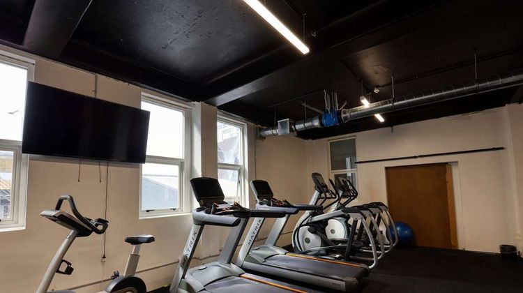 Ramada By Wyndham Hamilton City Center Health