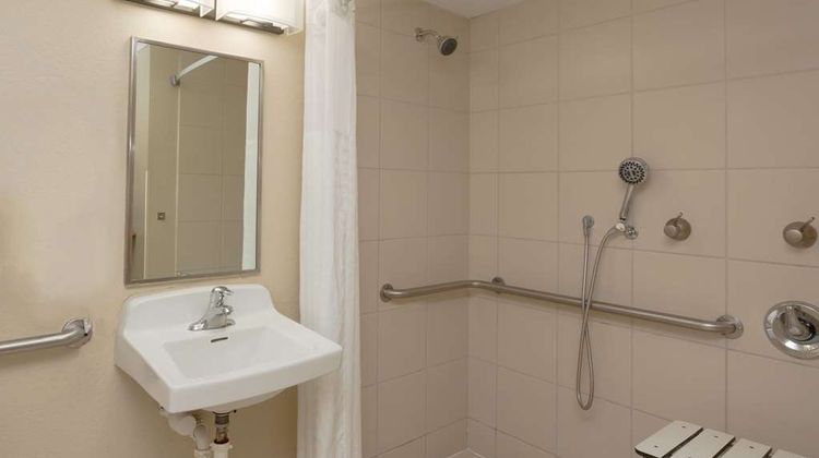 Baymont Bonita Springs North Naples Room