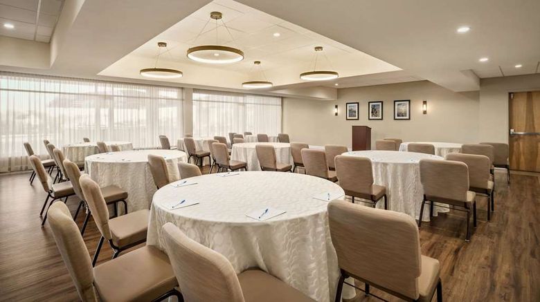 <b>Wyndham Newport Hotel at Atlantic Resort Meeting</b>. Images powered by <a href="https://iceportal.shijigroup.com/" title="IcePortal" target="_blank">IcePortal</a>.