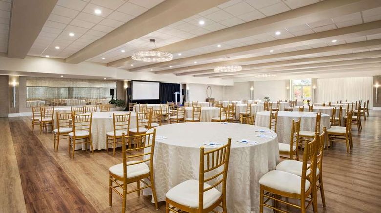 <b>Wyndham Newport Hotel at Atlantic Resort Meeting</b>. Images powered by <a href="https://iceportal.shijigroup.com/" title="IcePortal" target="_blank">IcePortal</a>.
