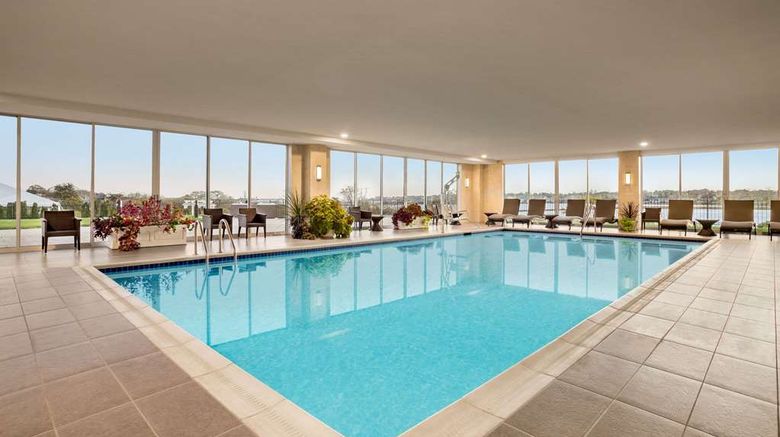<b>Wyndham Newport Hotel at Atlantic Resort Pool</b>. Images powered by <a href="https://iceportal.shijigroup.com/" title="IcePortal" target="_blank">IcePortal</a>.