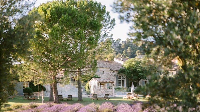 <b>Le Domaine de la Rose Exterior</b>. Images powered by <a href="https://iceportal.shijigroup.com/" title="IcePortal" target="_blank">IcePortal</a>.