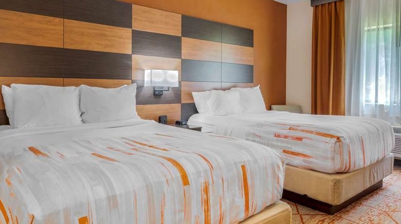 <b>Best Western Plus Warsaw Room</b>. Images powered by <a href="https://iceportal.shijigroup.com/" title="IcePortal" target="_blank">IcePortal</a>.