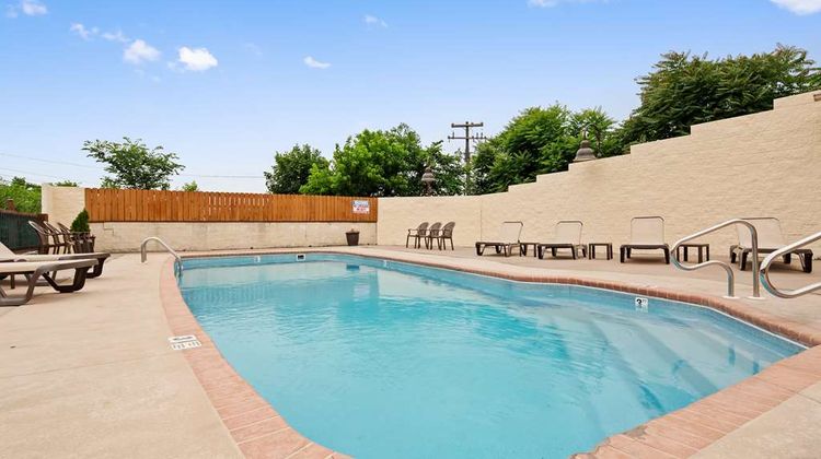 SureStay Hotel by BW Berkeley Springs Pool